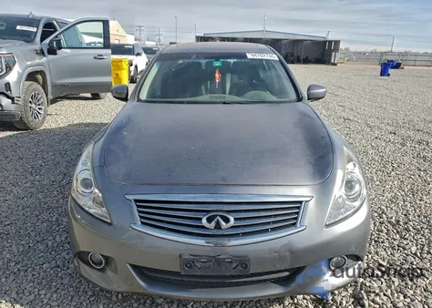2015 Infiniti Q40 z USA, uszkodzony, nr VIN JN1CV6AR4FM523573